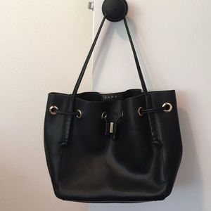 Black Zara drawstring tote bag